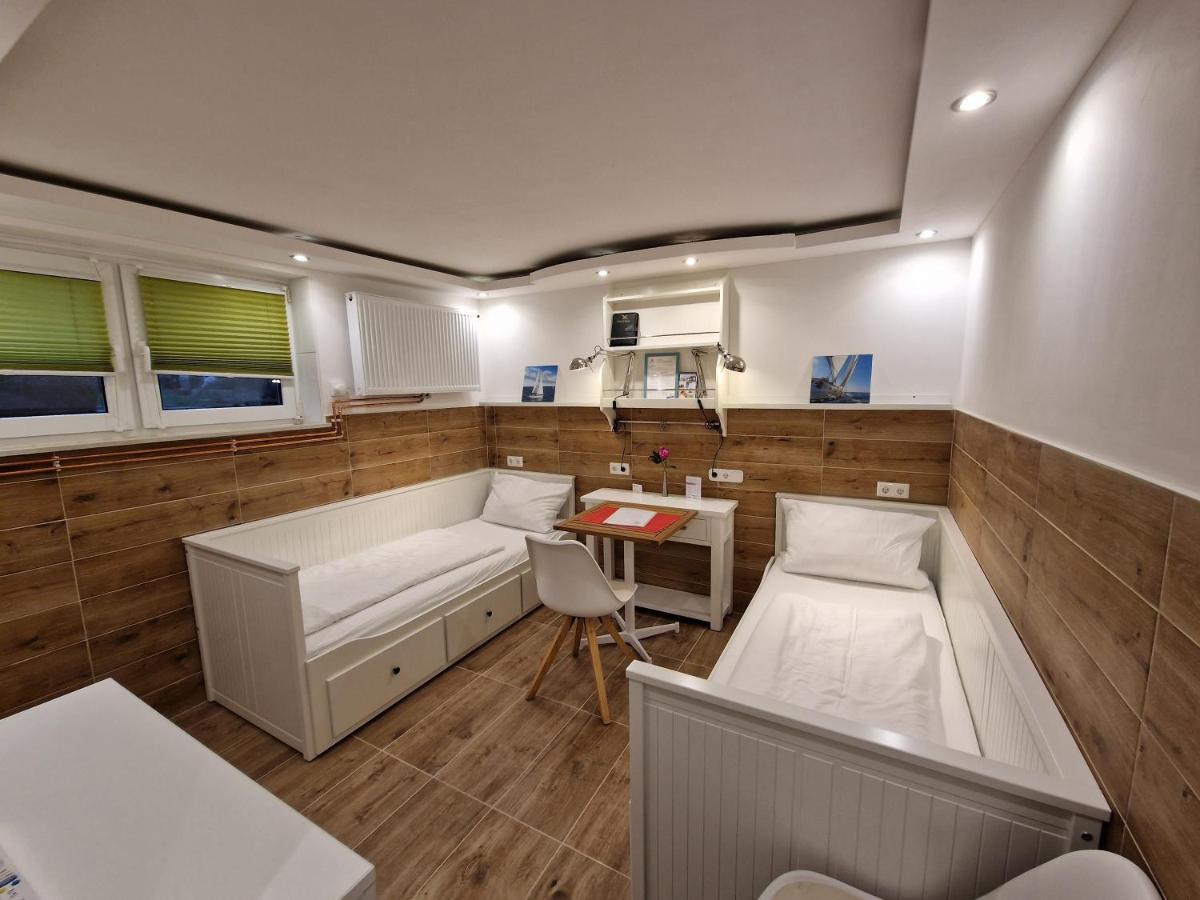 Hotel Kenny & Henry Κουξχάφεν Εξωτερικό φωτογραφία